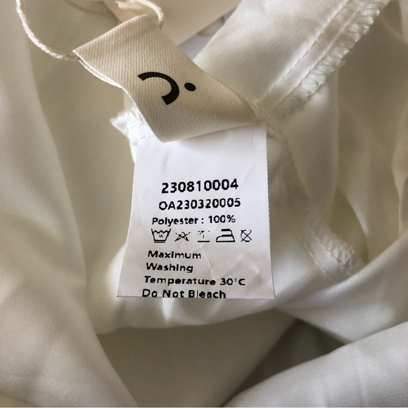 NWT lace trim satin skirt set by Commense in size XS - Picture 11 of 16